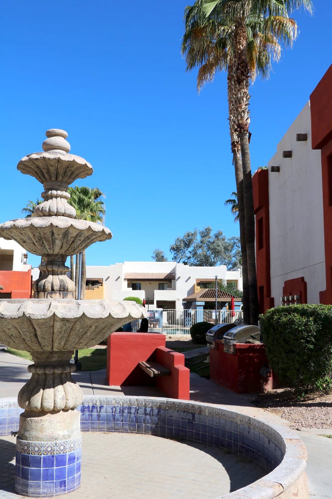 Courtyard fountain and gas grills